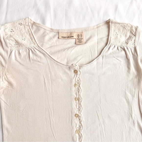 The Cottage Coquette Button Baby Tee 🐚 by DKNY Jeans; Size Small - Picture 3 of 8
